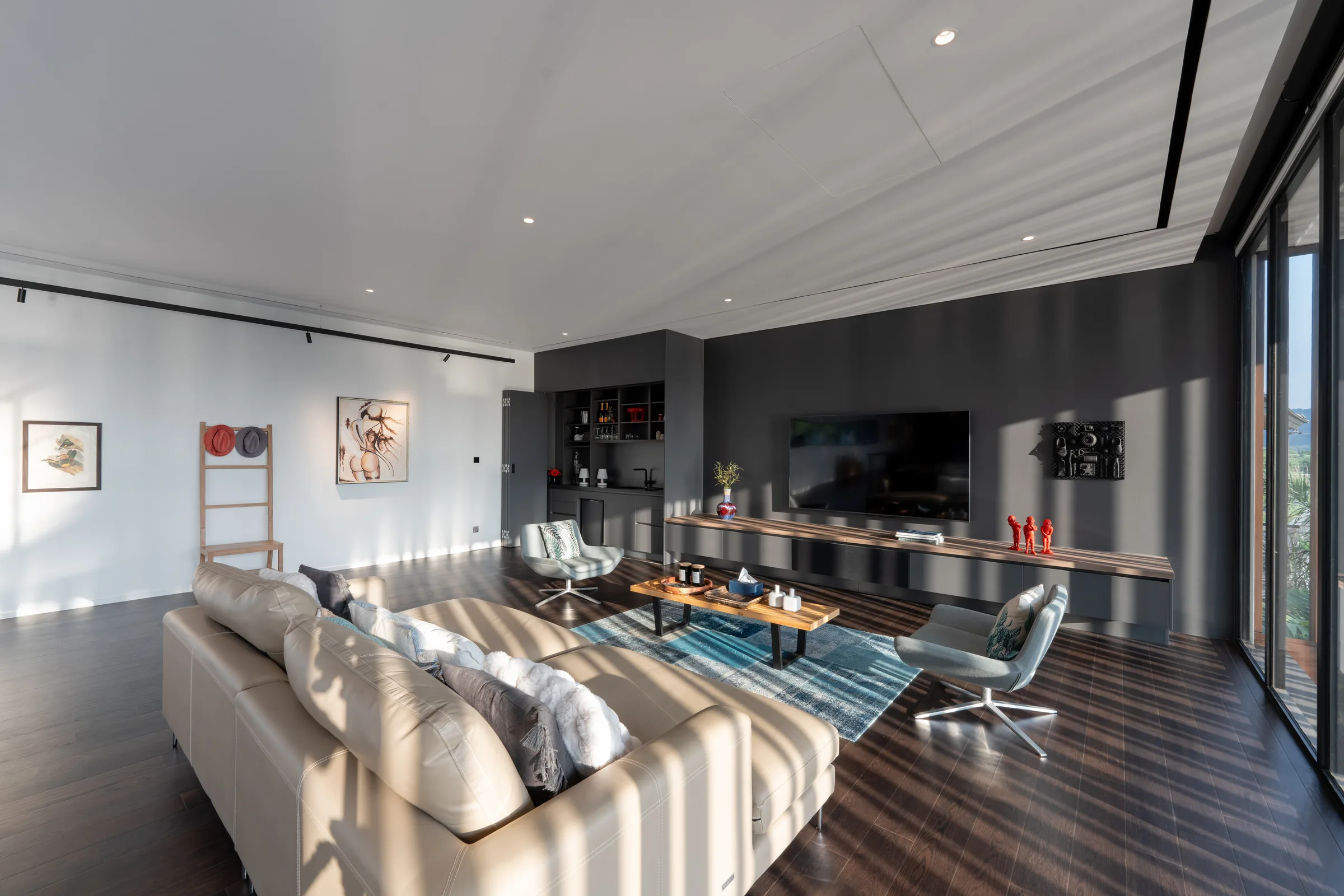 Private Villa, Laguna Homes - Image 11