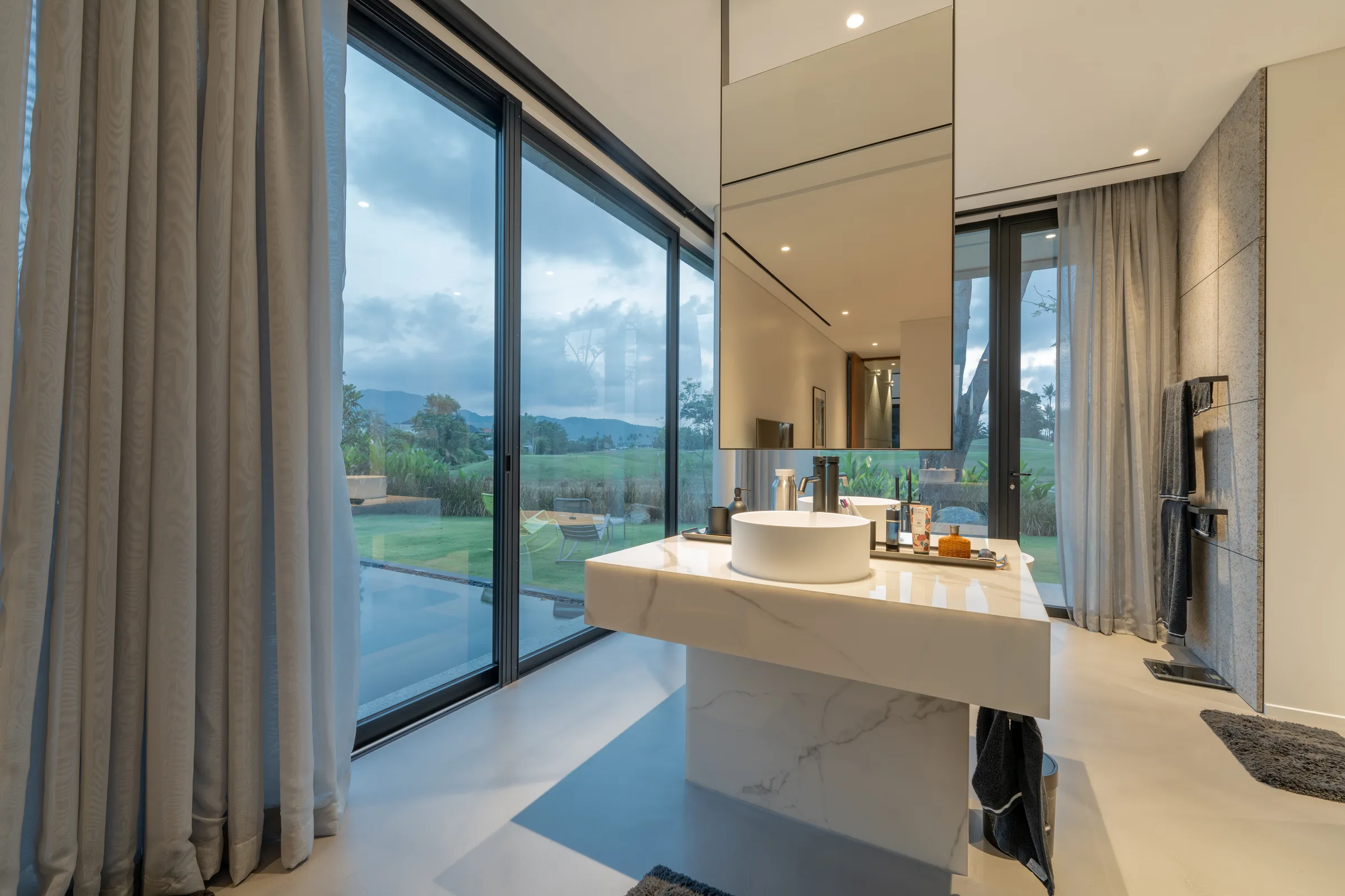 Private Villa, Laguna Homes - Image 12